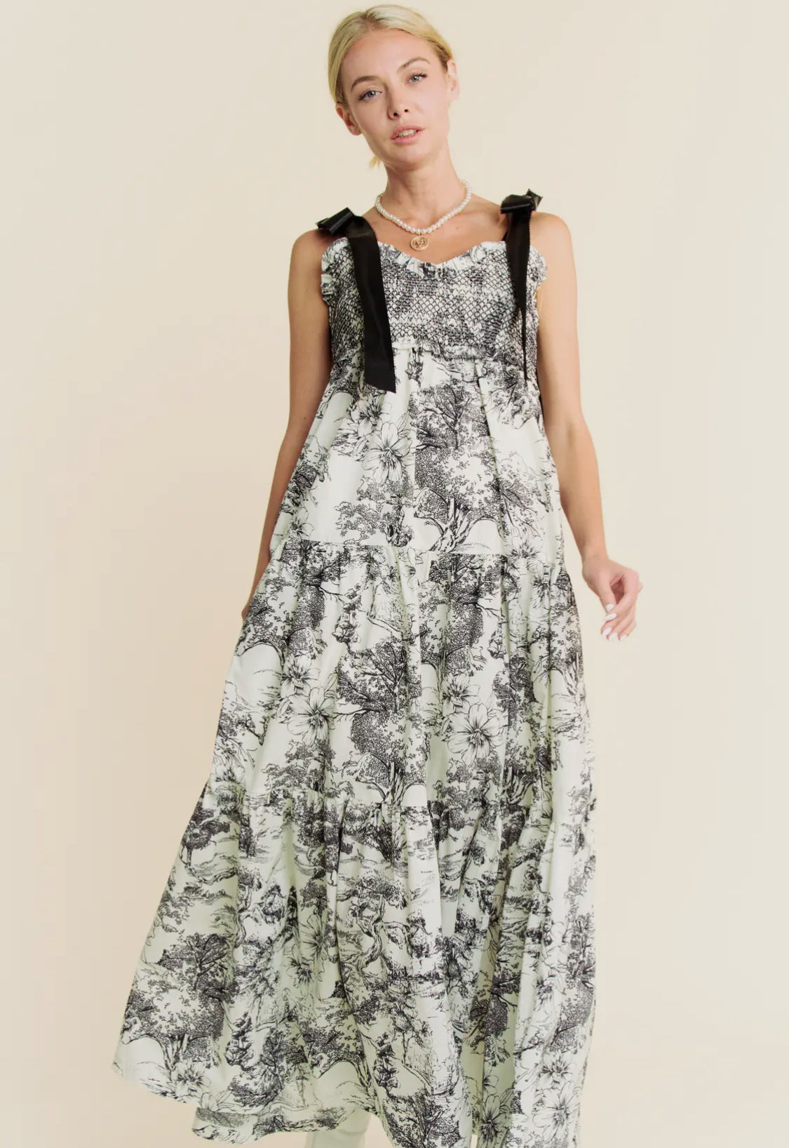 Multi-Contrast B/W Maxi