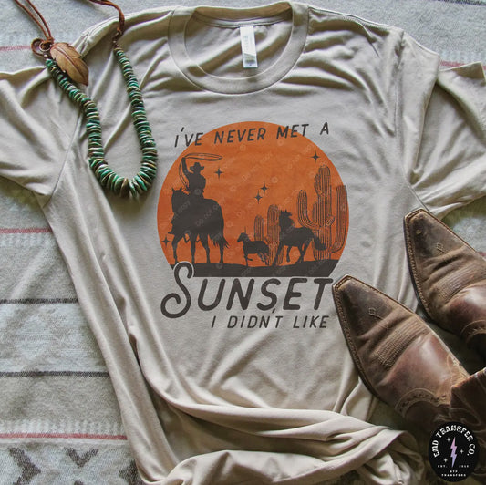 Never met a Sunset Tee